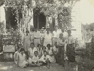 Groepsportret op plantage Accaribo