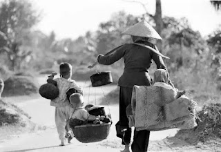 Người dân Miền Nam chạy loạn… Người dân Miền Nam chạy loạn…