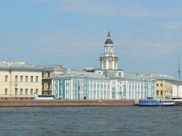 Obiective turistice Rusia: Palatul Menshikov Sankt Petersburg.JPG