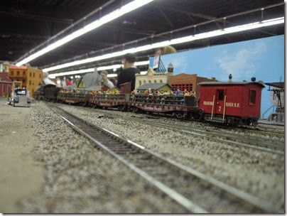 IMG_5438 'People Express' on the LK&R HO-Scale Layout at the WGH Show in Portland, OR on February 17, 2007