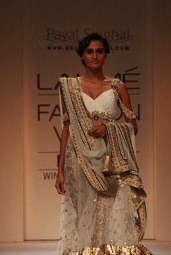 JJ Valaya's collection at Day 1 - LFW Winter Festive 2011 (8)