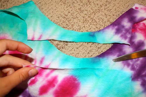 DIY Como transformar camiseta em saída de praia