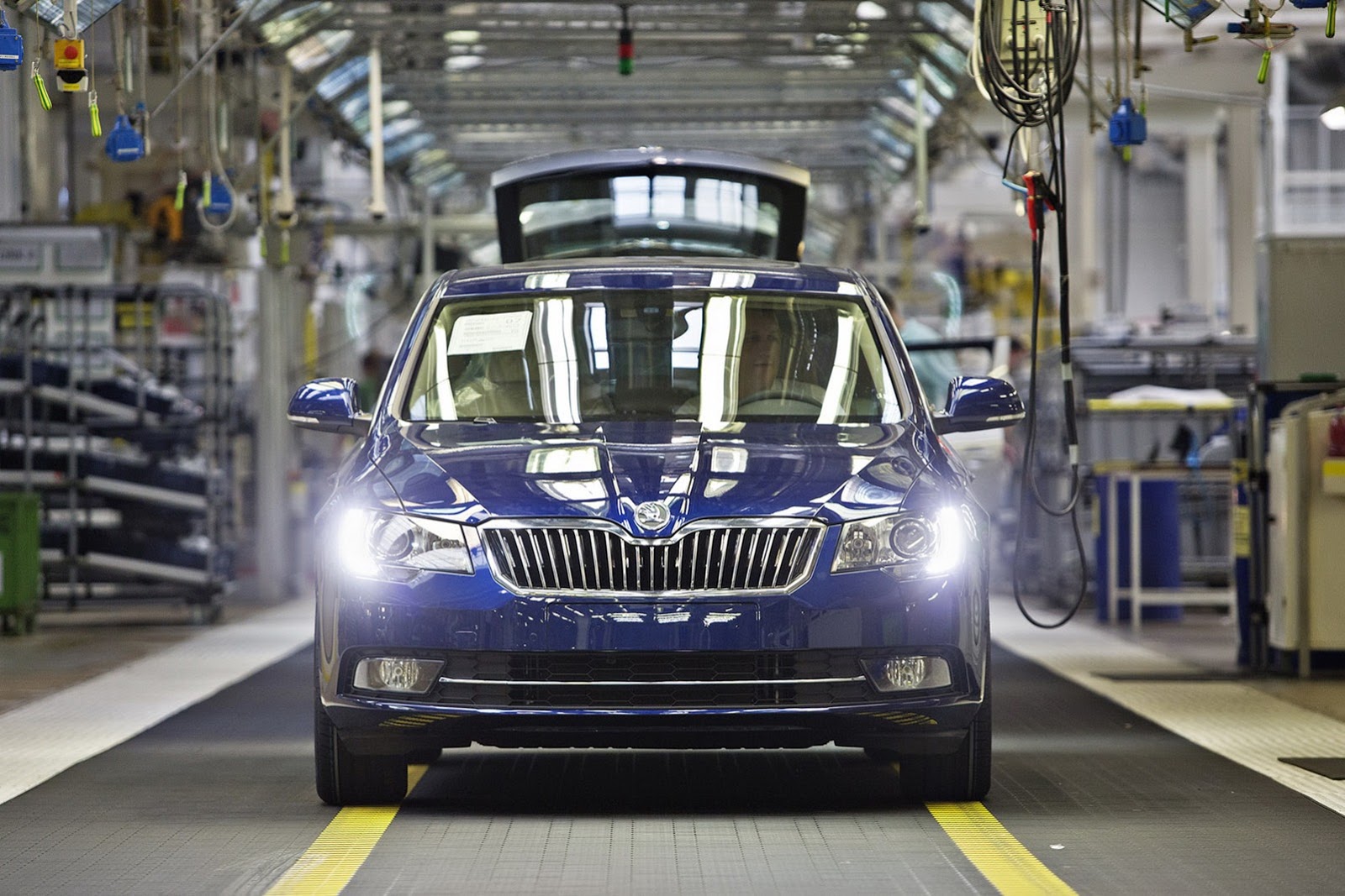 [Skoda-Superb-production%255B3%255D.jpg]
