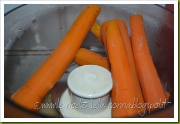 Cavatelli con farina di ceci neri in purea di carote e rosmarino (3)