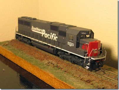 IMG_9461 Athearn SD50 Southern Pacific #5510 Before