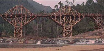 1025 pont de la rivière kwai