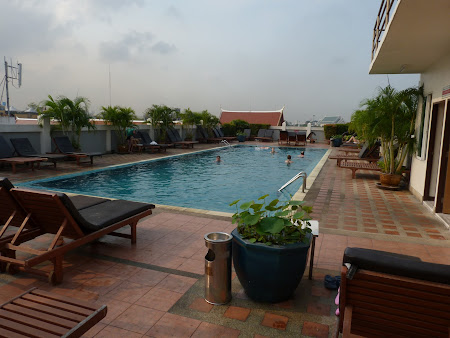 Hotel ieftin cu piscina: Rambuttri Village Inn Bangkok