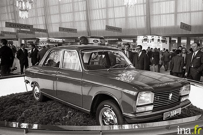 [1969-4-Peugeot-3045.jpg]