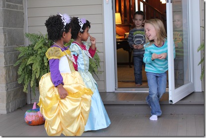 Trick or Treating 029