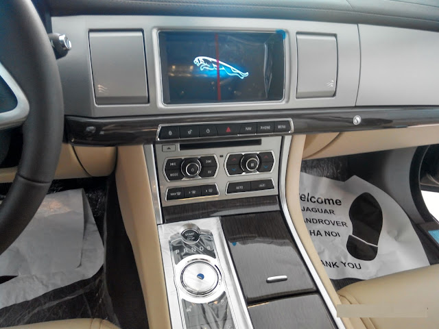 Nội Thất Xe Jaguar XF Premium Luxury 03 Nội Thất Xe Jaguar XF Premium Luxury 03