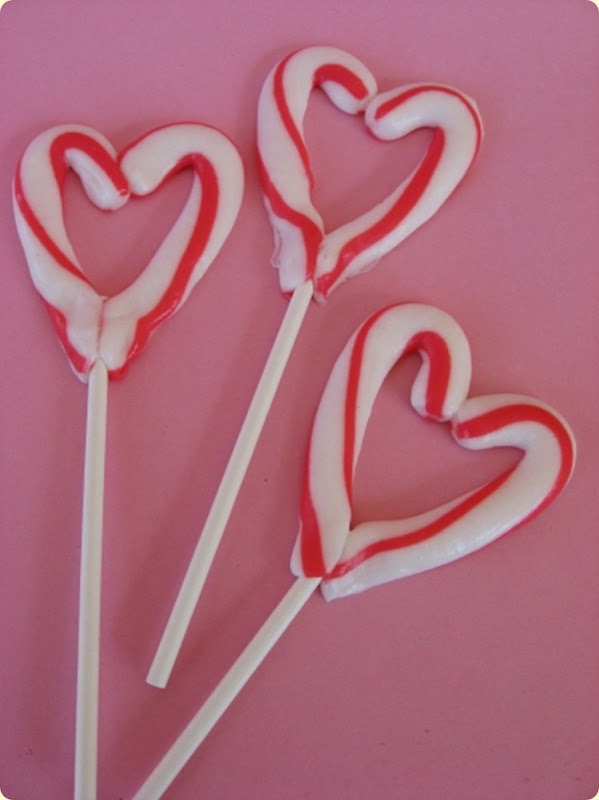 candy-cane-heart[1]