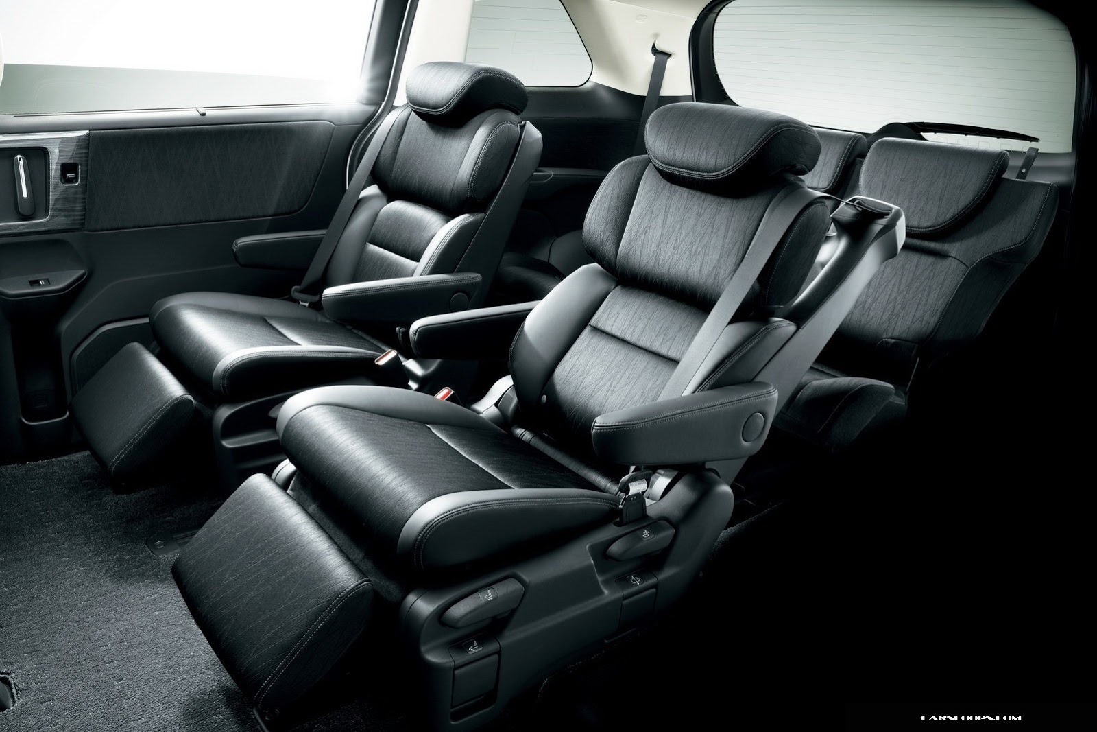 [2014-Honda-Odyssey-JDM-16%255B2%255D.jpg]