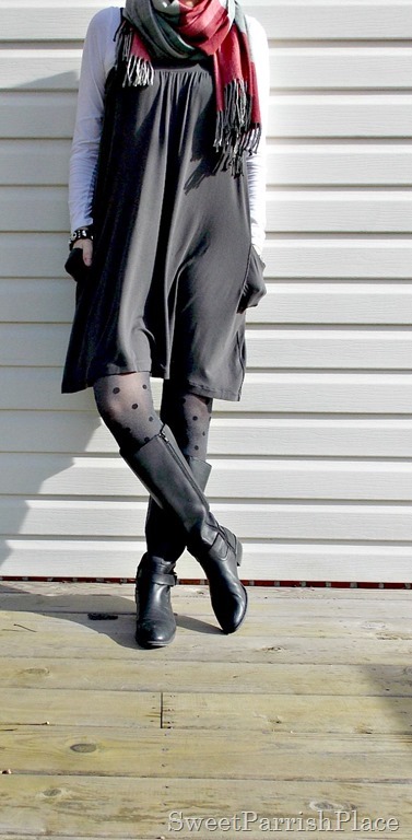 Grey Dreess, plaid scarf, polka dot tights5