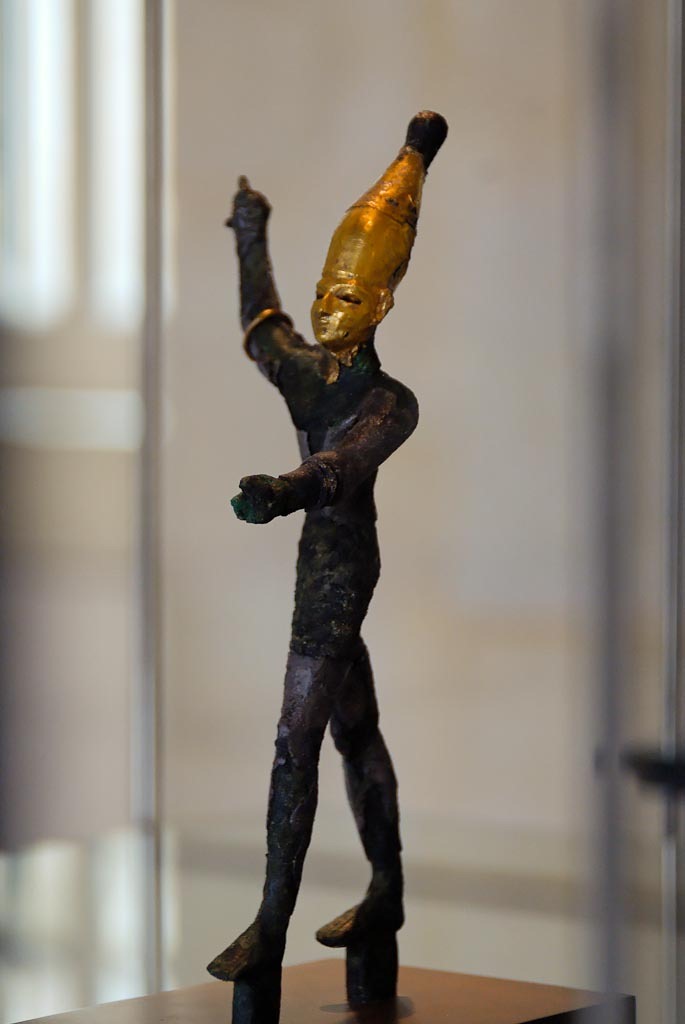 [Baal%2520figurine%2520from%2520Ugarit%252C%2520tb060408296%255B9%255D.jpg]