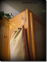 paperless towels hanging hook