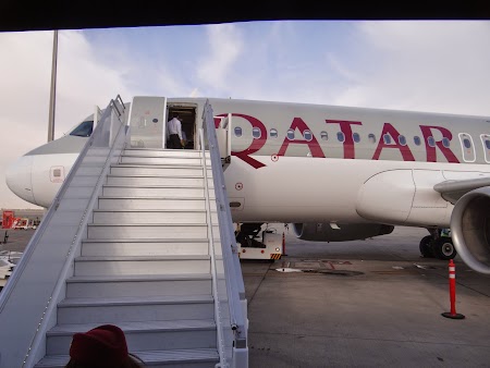 27. Urcare la Qatar Airways.JPG