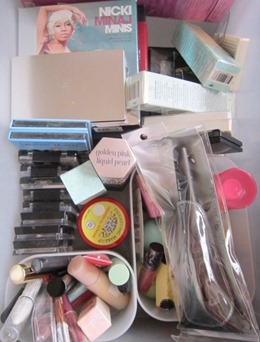 makeup stocks drawer, bitsandtreats