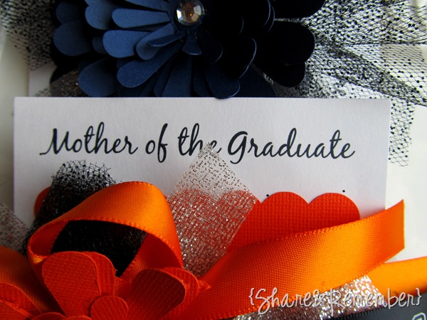 [mother-of-the-graduate-corsage-43.jpg]