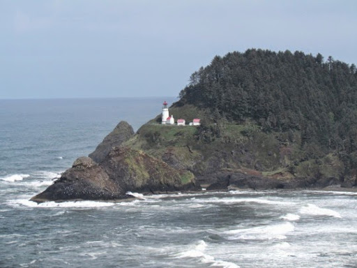 HecetaHeadLighthouse-7-2014-04-26-09-43.jpg