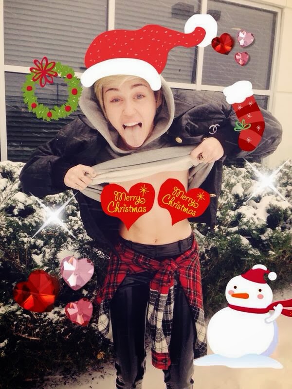 to Campusgist9ja miley Cyrus shares Christmas pics