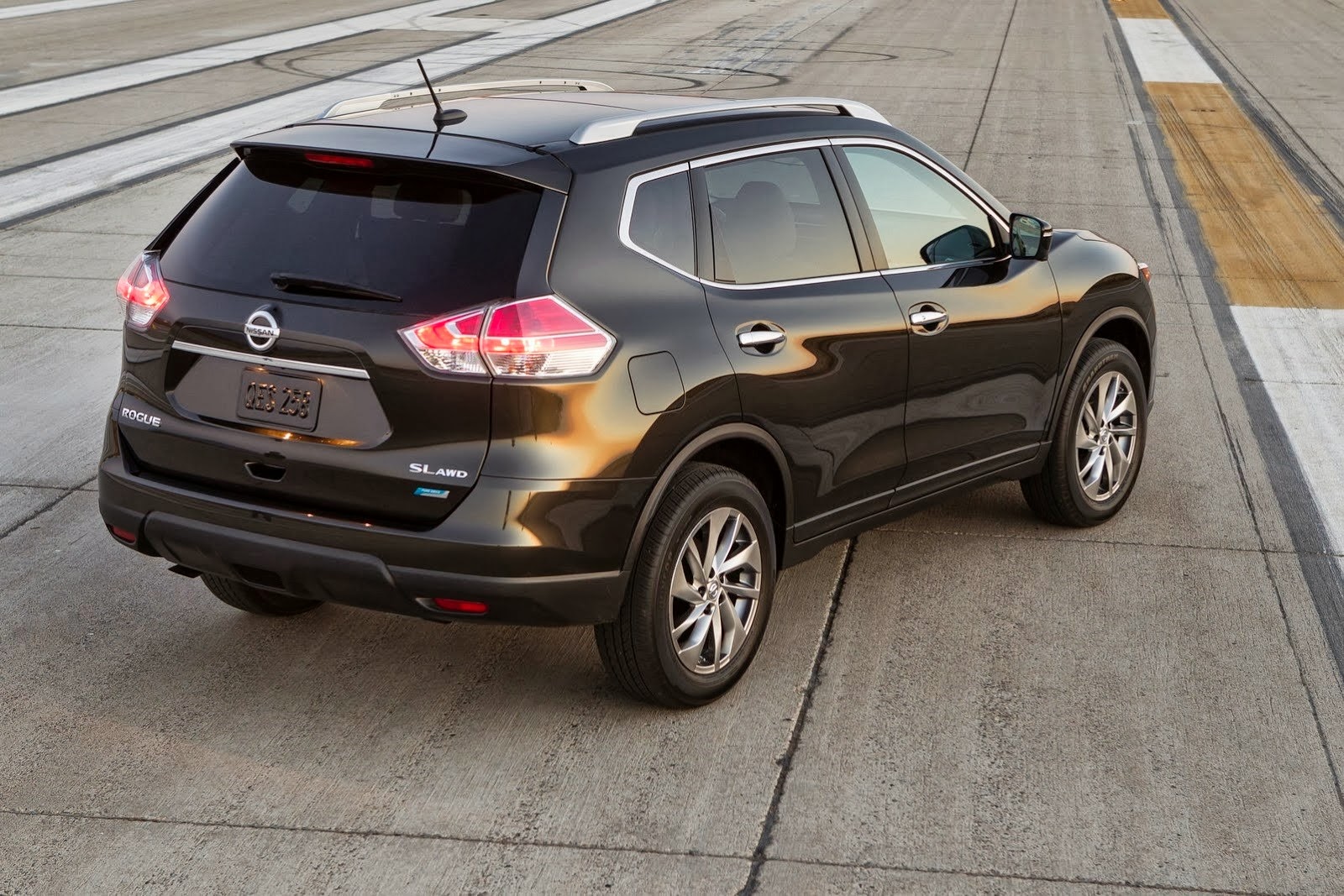 [2014-Nissan-Rogue-CUV-3%255B2%255D.jpg]