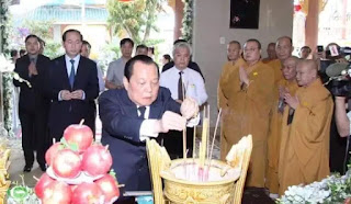 Lấy của người đi cúng, thì phước đức gì? Lấy của người đi cúng, thì phước đức gì?