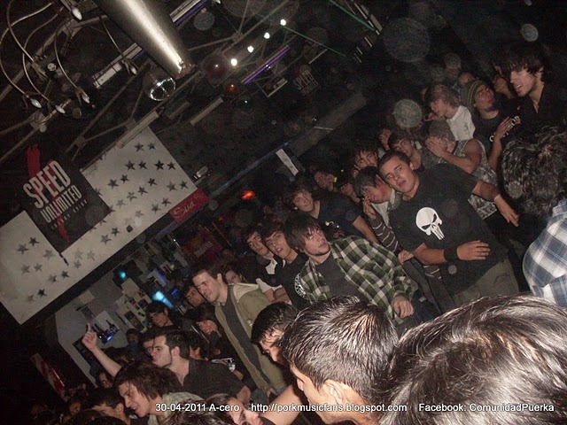 [A-cero%252030-04-2011%2520Show%2520%252820%2529%255B3%255D.jpg]