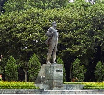 Lenin_Park_Hanoi