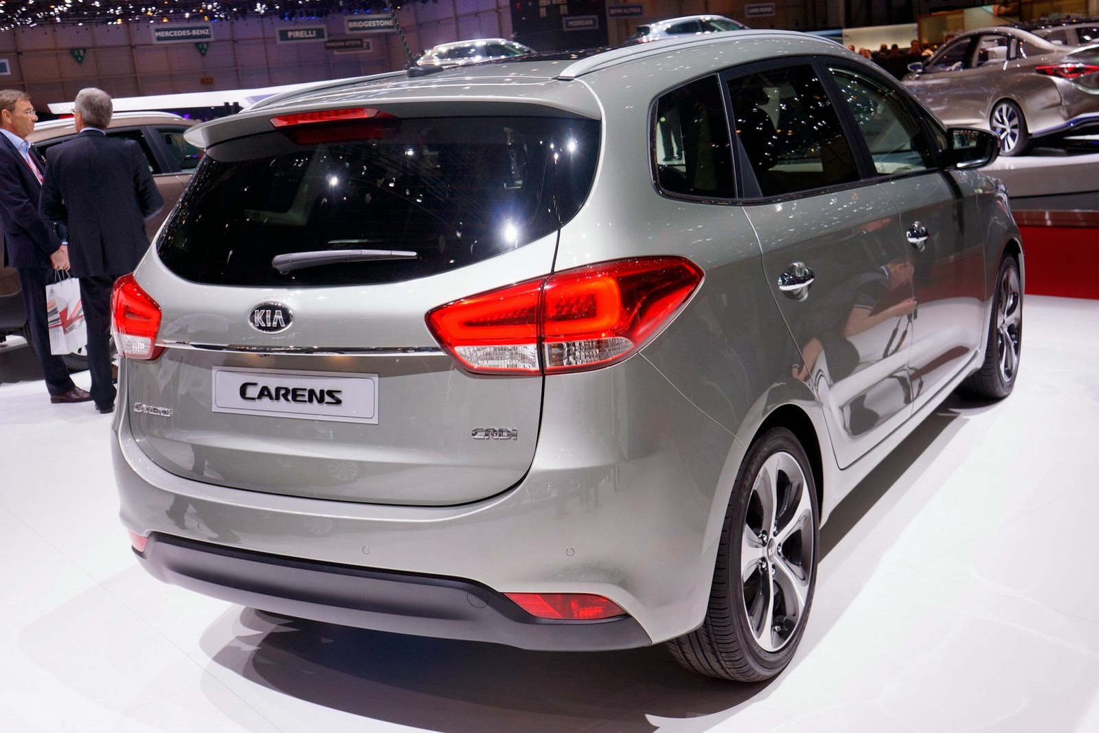 [Kia-Carens-New-13%255B2%255D.jpg]