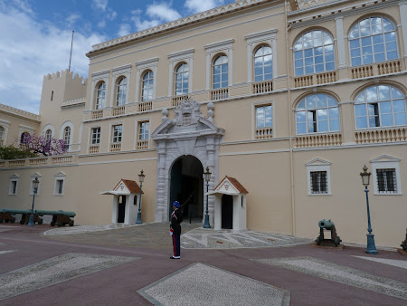 Obiective turistice Monaco: Palatul princiar Monte Carlo