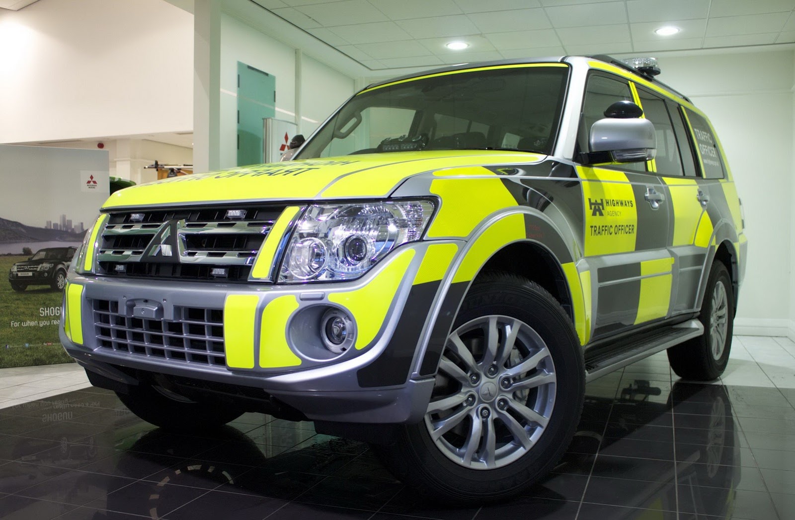 [Highways_Agency_Mitsubishi_Shogun%255B3%255D.jpg]