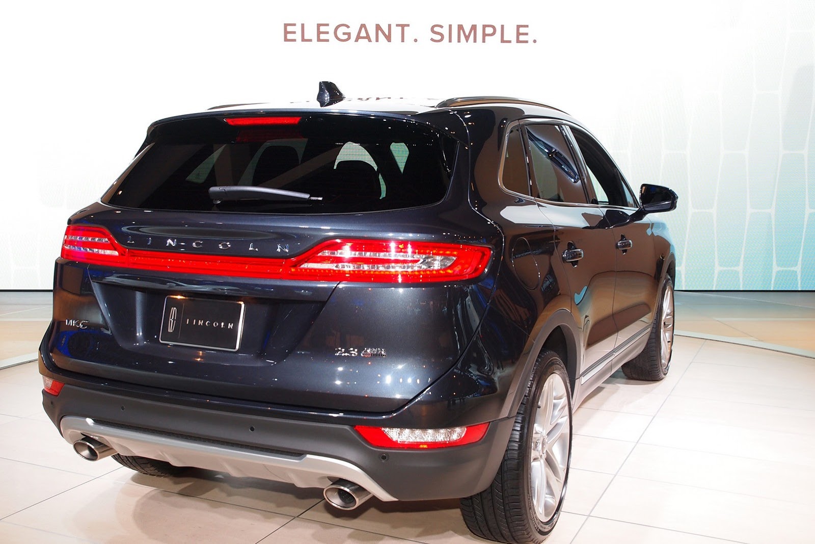 [2013-Los-Angeles-Auto-Show-195%255B2%255D.jpg]