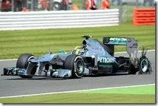 Hamilton fora la posteriore sinistra nel gran premio di Gran Bretagna 2013
