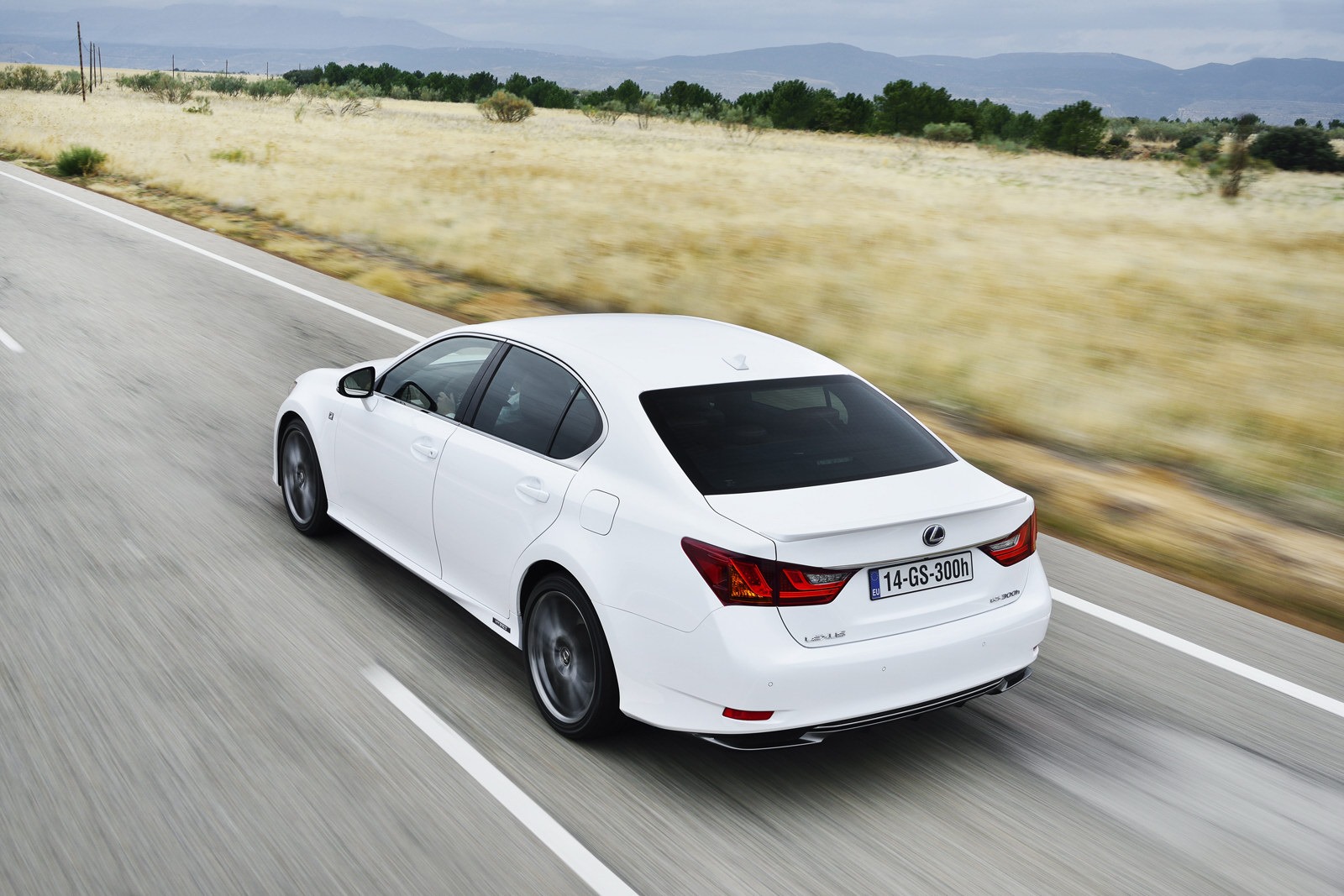 [Lexus-GS-300h-67%255B2%255D.jpg]