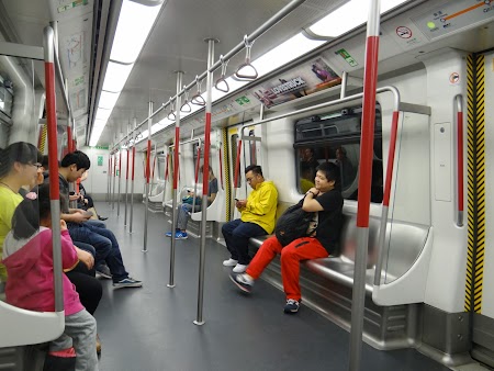 Spre Lantau: Metro Hong Kong