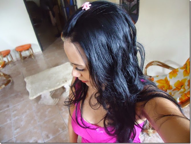 Cabelo preto azulado