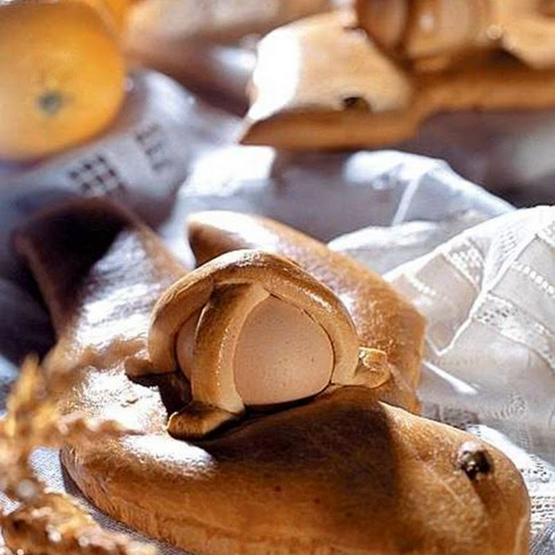 Cuddure tipico dolce siciliano che viene tutt’ora preparato nel periodo pasquale.