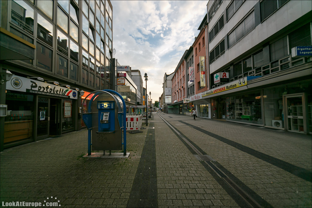 LookAtEurope.com: Евротур. Вупператаль город Энгельса и подвесной железной дороги швебебан