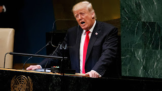 Vẻ mặt bất cần, Trump tự tin phát biểu trước LHQ hôm qua... chỉ thẳng mặt Trung cộng Vẻ mặt bất cần, Trump tự tin phát biểu trước LHQ hôm qua... chỉ thẳng mặt Trung cộng