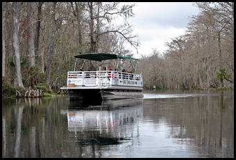 09 - River Views -School Pontoon Boat Tour
