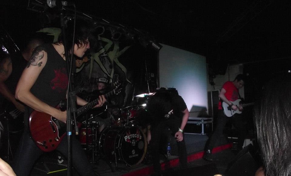 [61048_3737159681381_1430622742_n%255B2%255D.jpg]