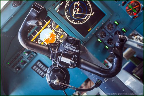 Фотографии тяжелого военно-транспортного самолета Ил-76МД-90А.