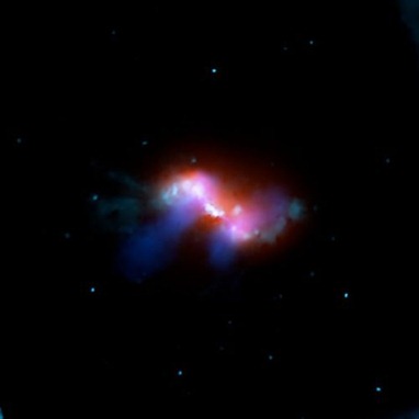 galáxia 3C 305