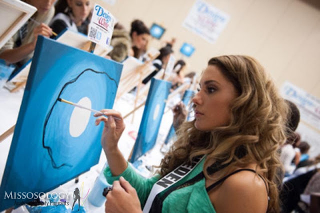 miss_universe_2012_Charity_30.jpg