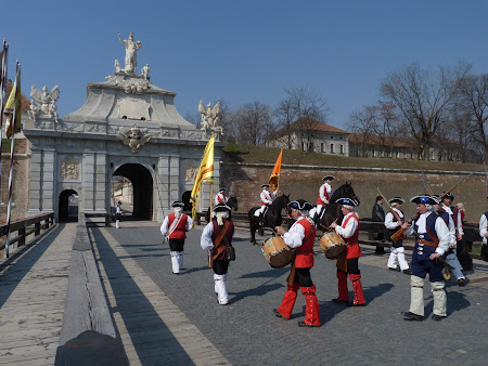 Imagini Romania: garda cetate Alba Iulia