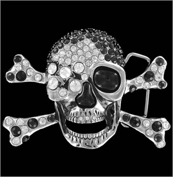 skull-crossbones-black-buckle