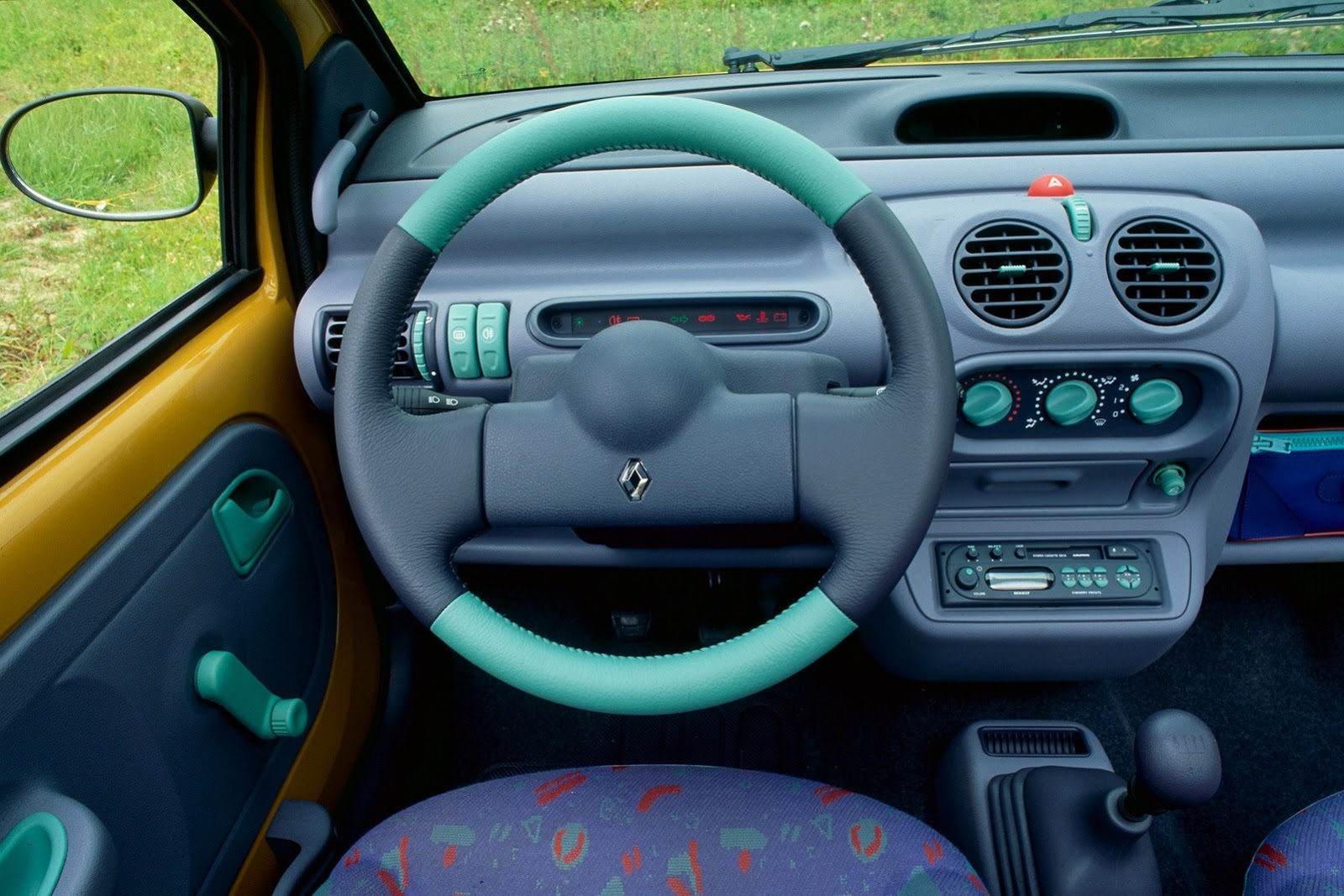 [Renault-Twingo-20th-anniversary-19%255B2%255D.jpg]