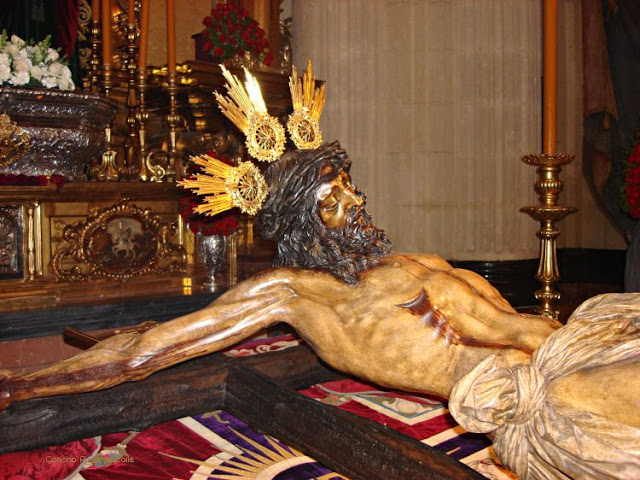 C. del Amor. Besamanos. Iglesia del Salvador. Sevilla