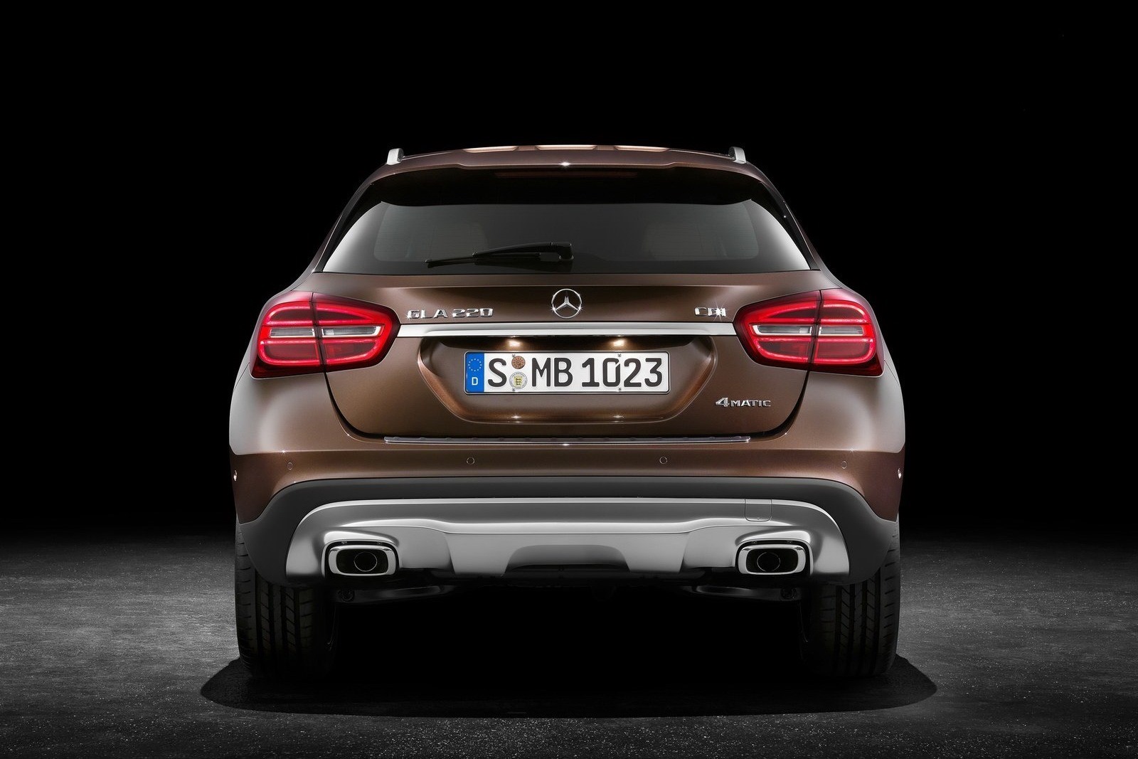 [Mercedes-Benz-GLA-7%255B2%255D.jpg]