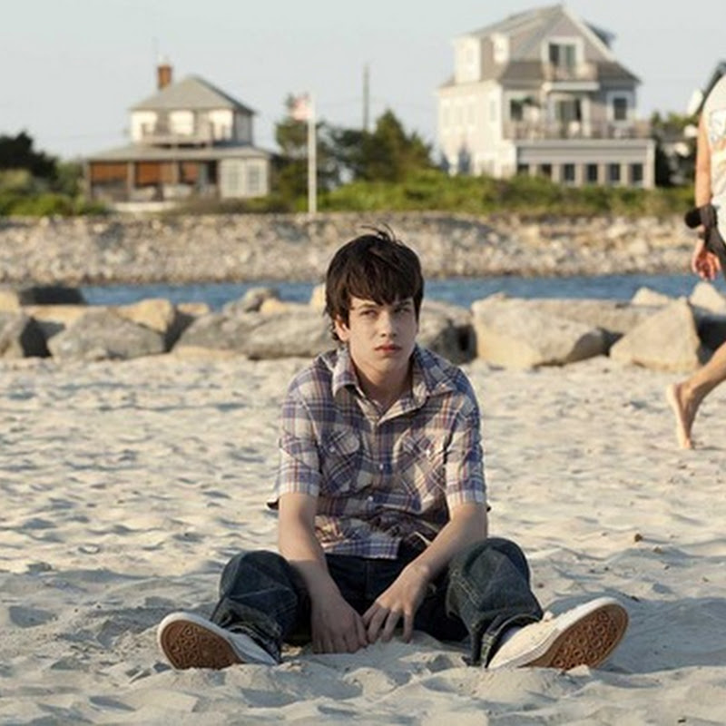 Endearing Coming-of-Age Tale Unfolds in "The Way, Way Back"